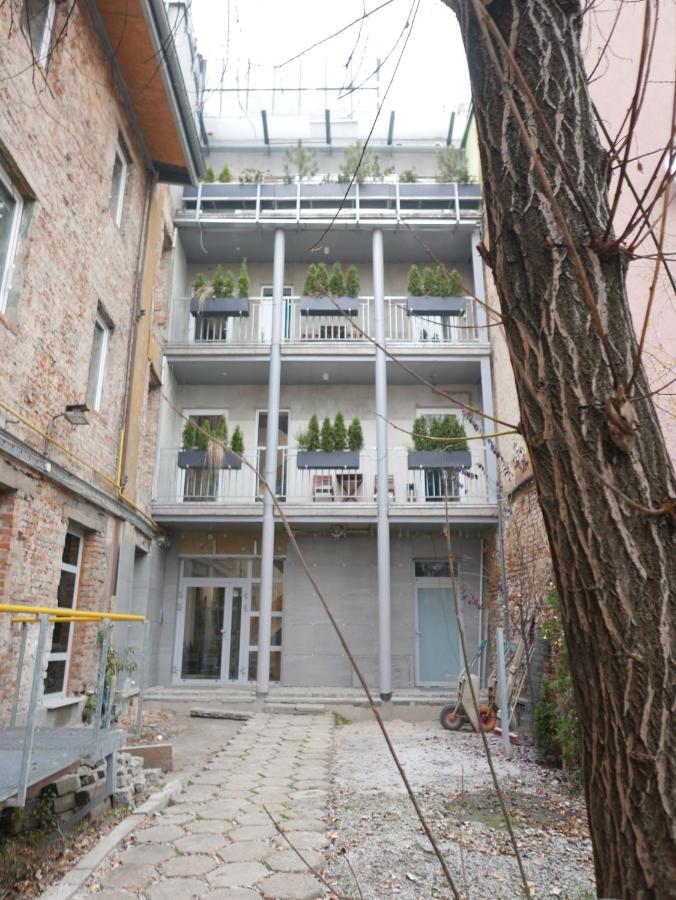 Rooms Бытом Экстерьер фото